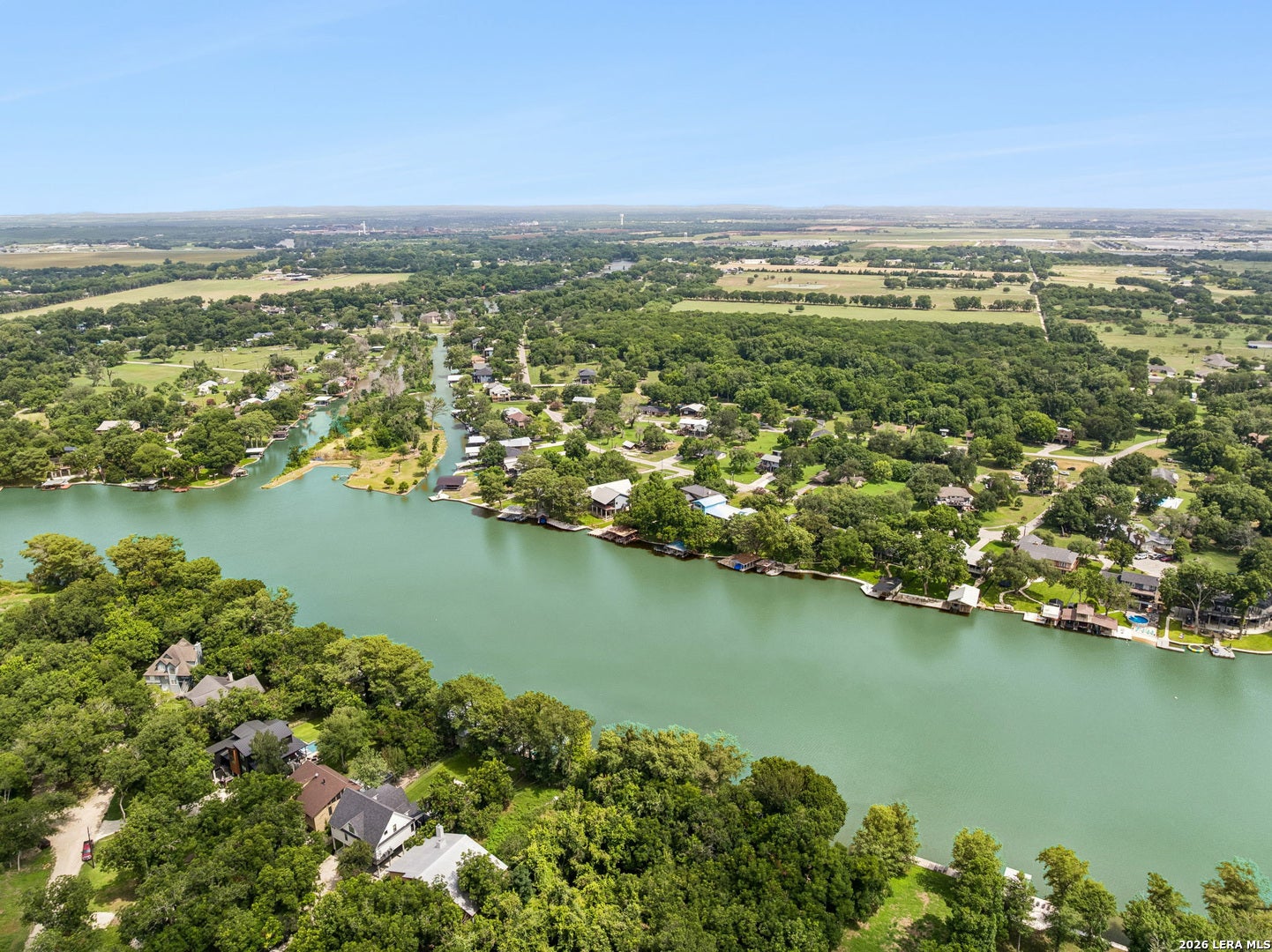 160 Lakeside Dr