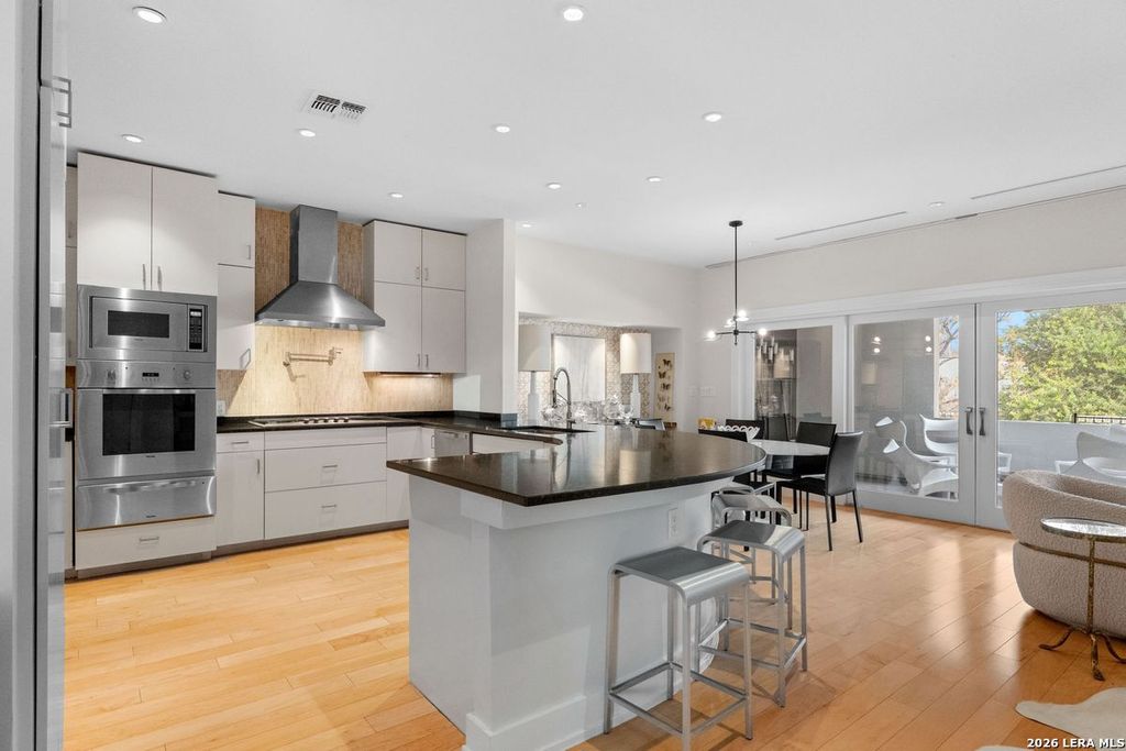 Photo of 215 Annie#B B, San Antonio, TX 78212 (MLS # 1959555)