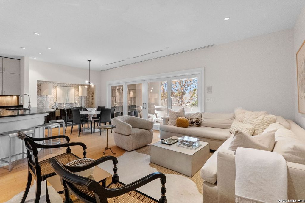 Photo of 215 Annie#B B, San Antonio, TX 78212 (MLS # 1959555)