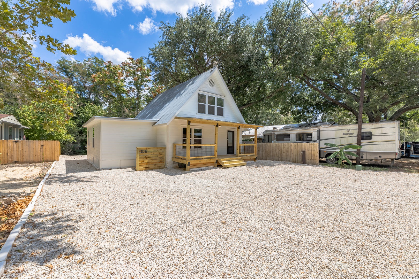 306 PLACID COVE DR