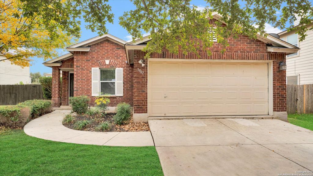 Photo of 3967 Cherokee Blvd, New Braunfels, TX 78132 (MLS # 1955016)