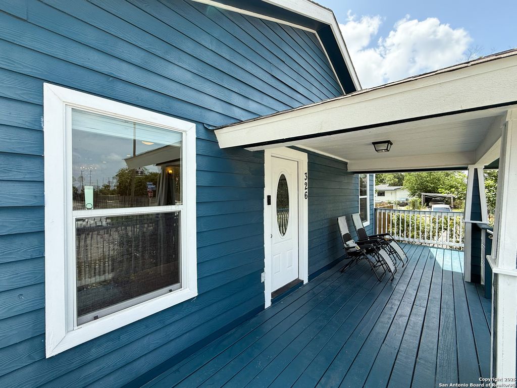 Photo of 326 Connelly, San Antonio, TX 78203 (MLS # 1884647)