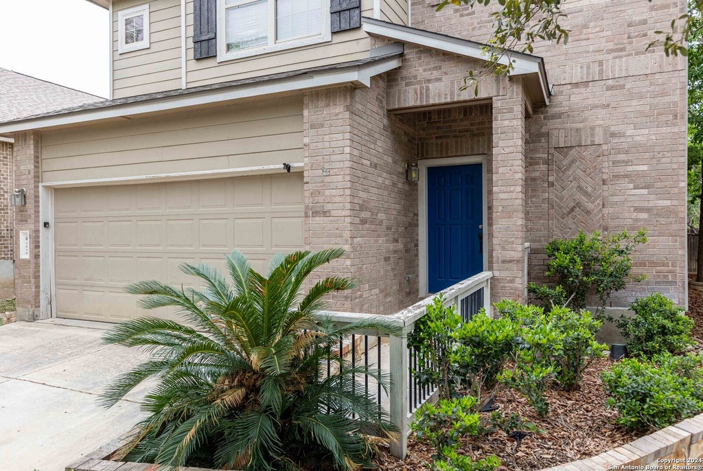 Photo of 422 TEQUILA RNCH, San Antonio, TX 78245 (MLS # 2018522)