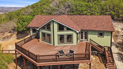 232 Doe Run Pipe Creek TX 78063