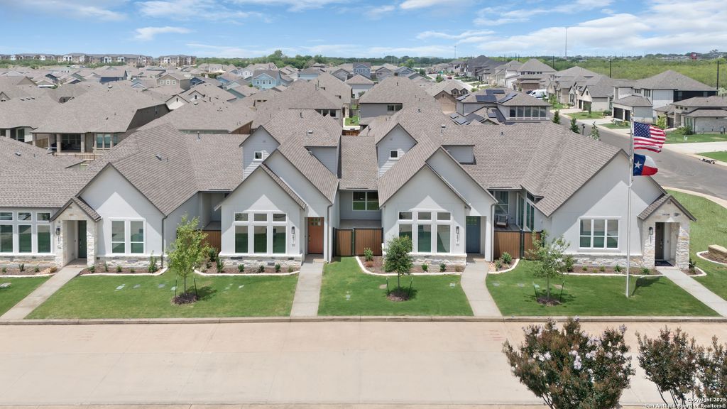 Photo of 10011 UNIVERSITY WAY, San Antonio, TX 78224 (MLS # 1832838)