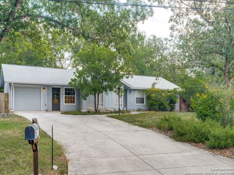 106 Roundup Castle Hills TX 78213