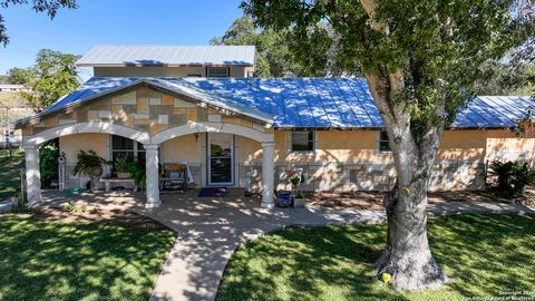 4720 Rakowitz Adkins TX 78101