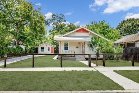 1108 Center St San Antonio TX 78202