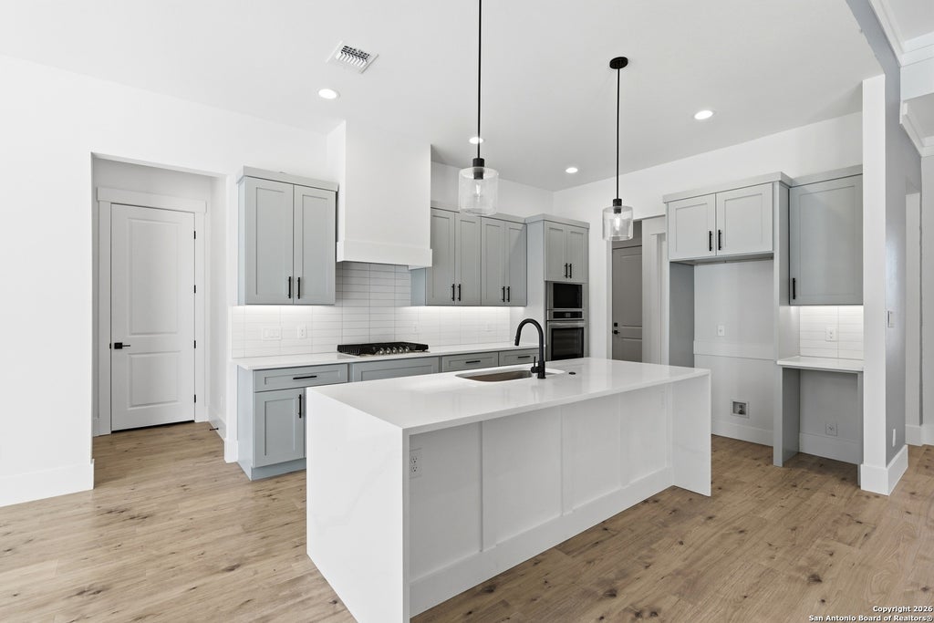 Photo of 389 Rio Cir, Pipe Creek, TX 78063 (MLS # 1934685)