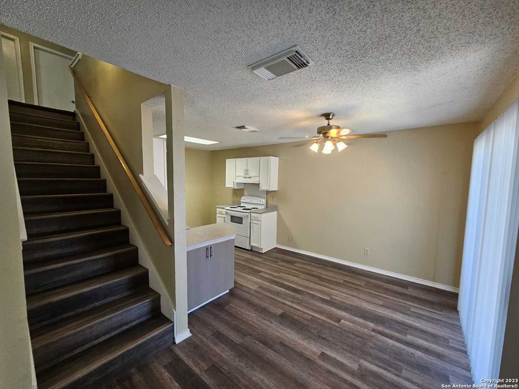 Photo of 6706 BADGER PASS DR, San Antonio, TX 78239 (MLS # 2005765)