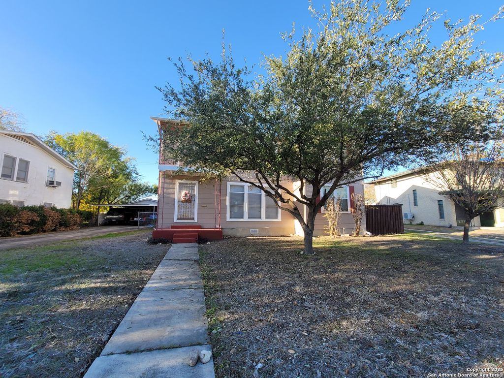 Photo of 237 Senisa A #A, San Antonio, TX 78228 (MLS # 1915638)