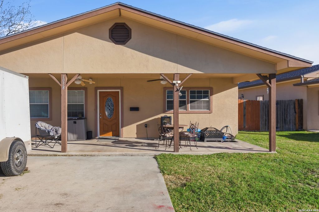 Photo of 1058 E Weinert, Seguin, TX 78155 (MLS # 1943691)