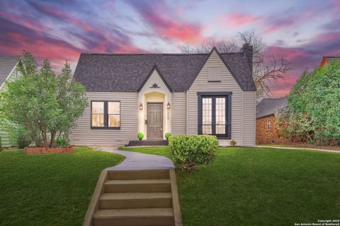 2007 W MAGNOLIA AVE San Antonio TX 78201
