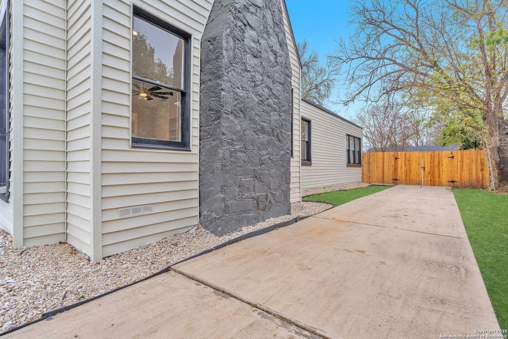 listing image 63
