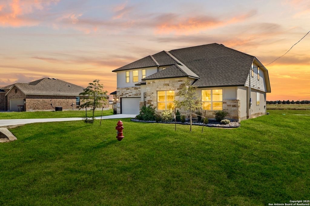 Photo of 109 willow oak, Floresville, TX 78114 (MLS # 1921660)