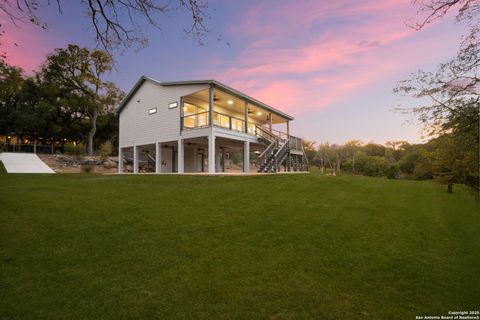 1245 Phantom Rider Spring Branch TX 78070