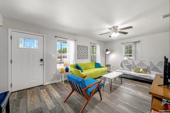 Single Family Residence at 226 Bee St