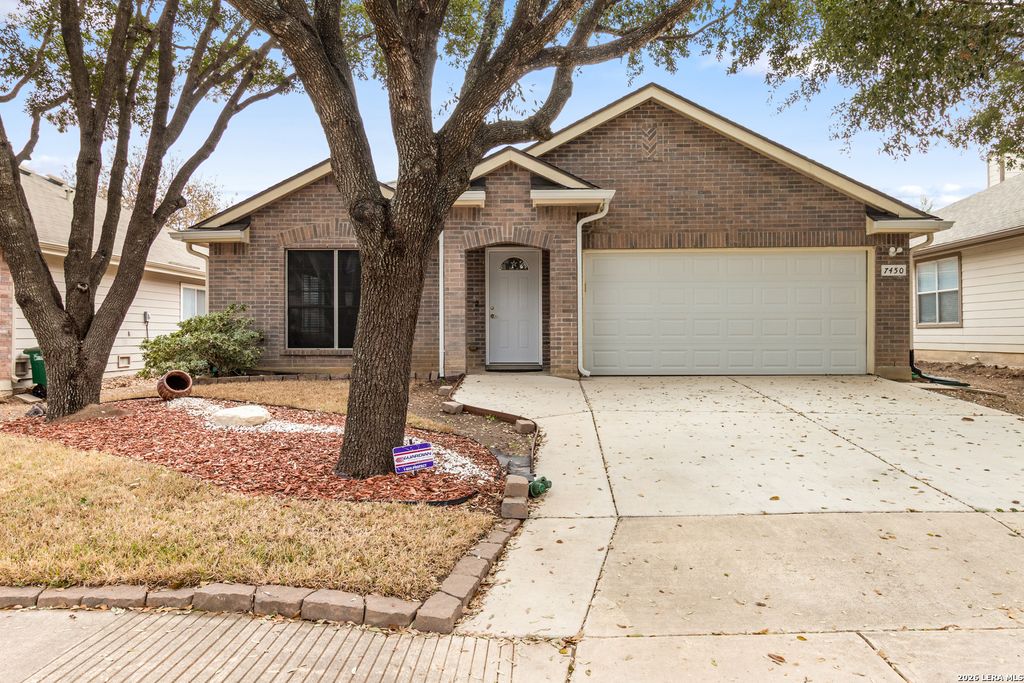 Photo of 7450 Obbligato, San Antonio, TX 78266 (MLS # 1944354)