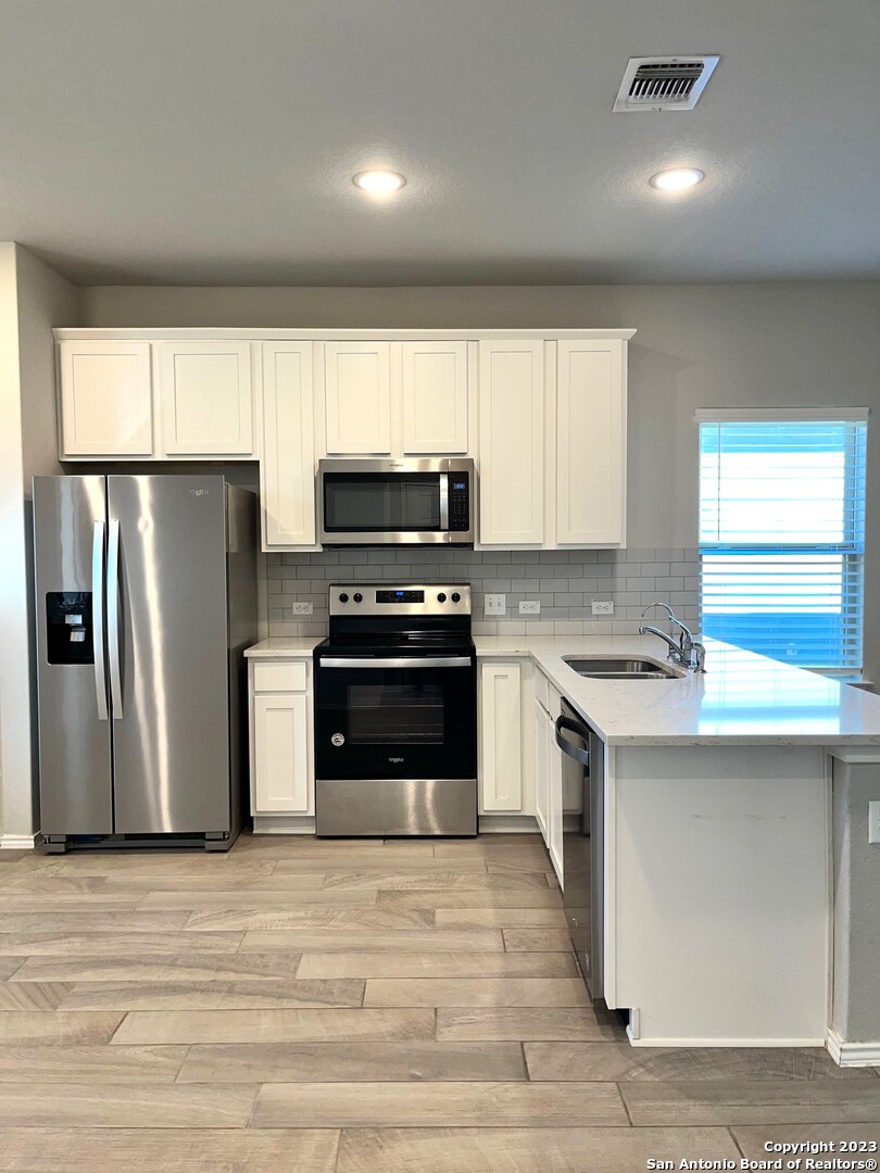 San Antonio, Texas 78224, United States, 3 Bedrooms Bedrooms, ,2 BathroomsBathrooms,Residential,Active,169317