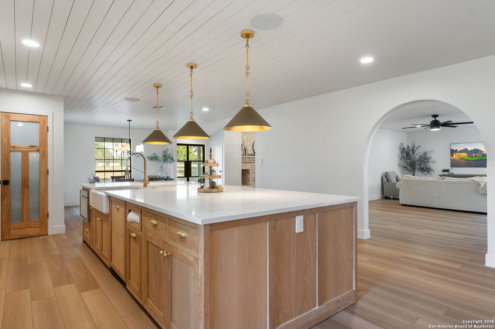 8345 Rolling Acres Trl