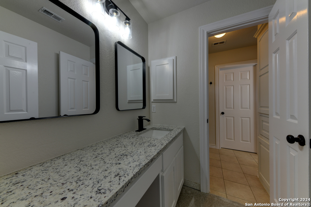 Garden Ridge, Texas 78266, United States, 4 Bedrooms Bedrooms, ,4 BathroomsBathrooms,Residential,Active,42270