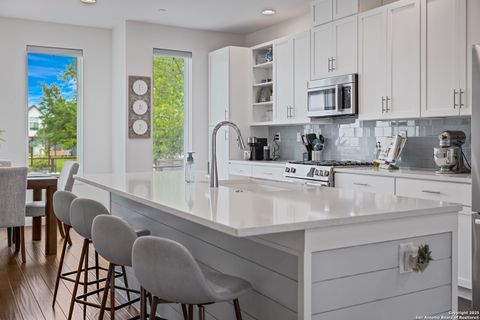 102 Tendick Unit # 902 San Antonio TX 78209