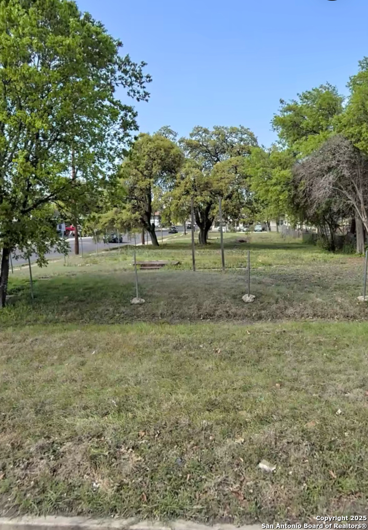 Photo 1 of 4 — 1301 E Highland, San Antonio, TX 78210