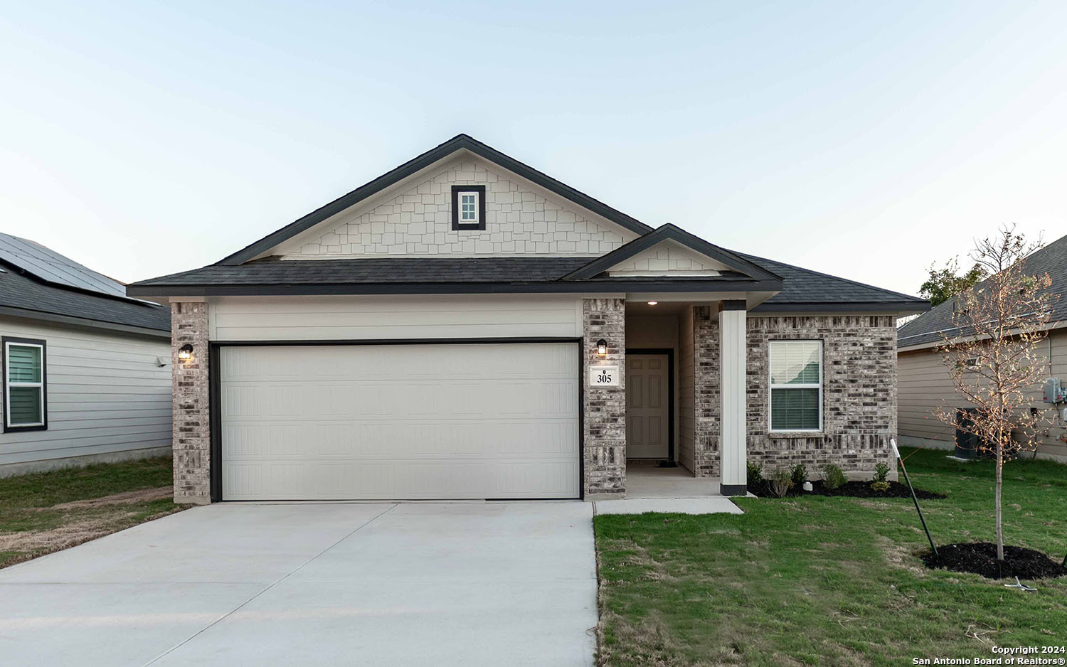 Photo 1 of 13 — 305 JEAN ST, Seguin, TX 78155