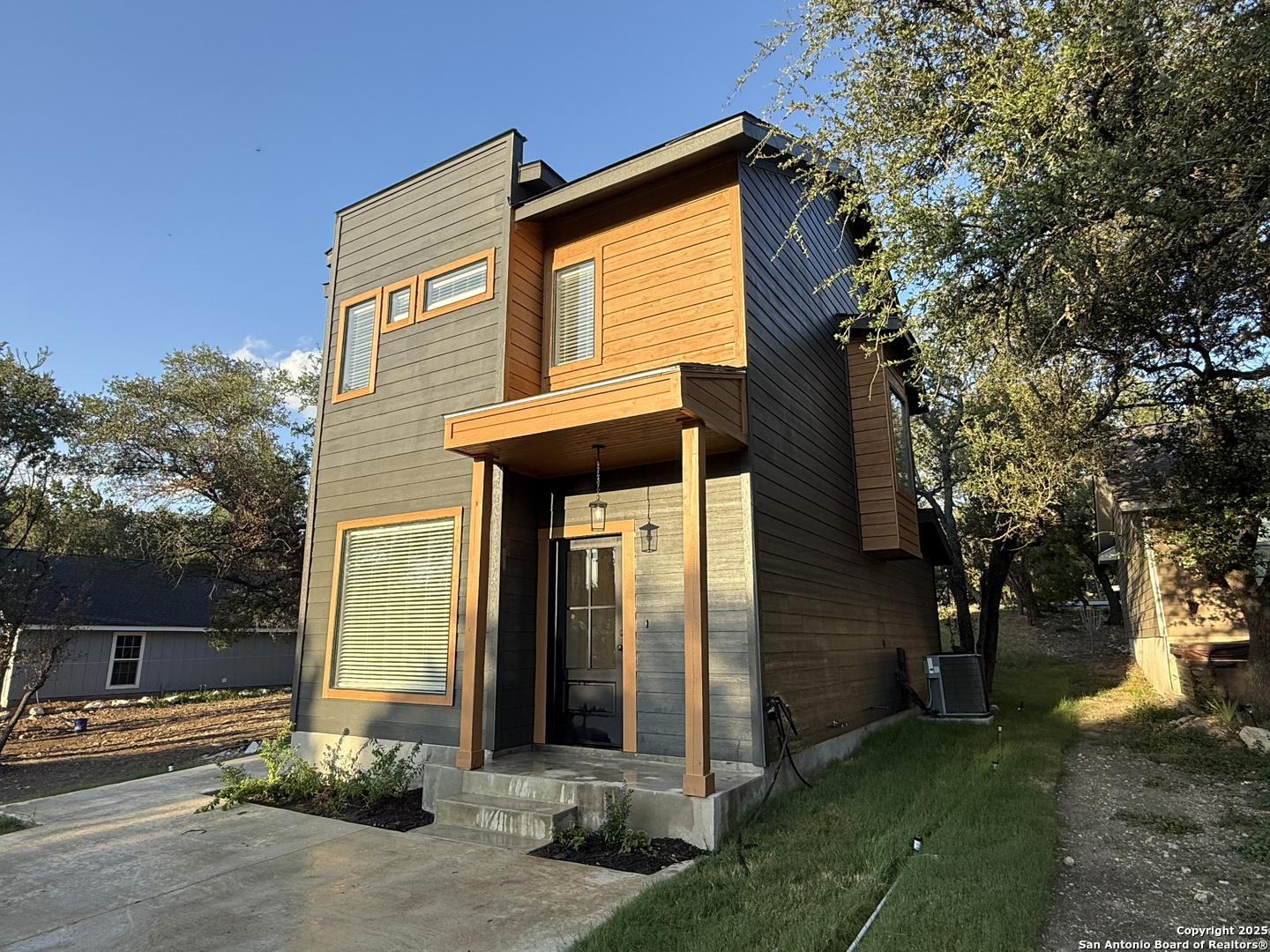 Photo 1 of 18 — 1288 Lonesome, Canyon Lake, TX 78133