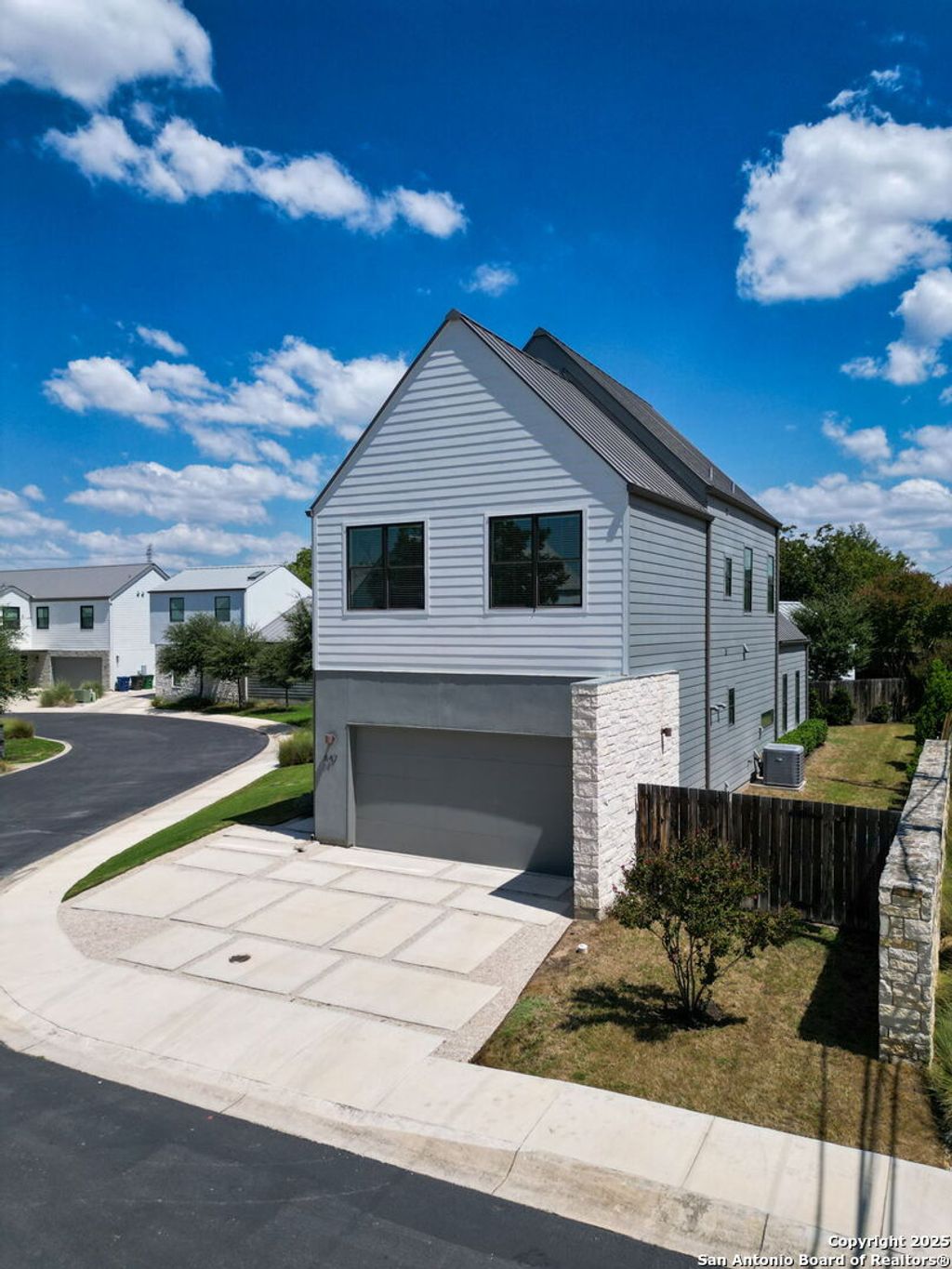 Photo of 647 SIMPLE WAY, San Antonio, TX 78209 (MLS # 1909338)
