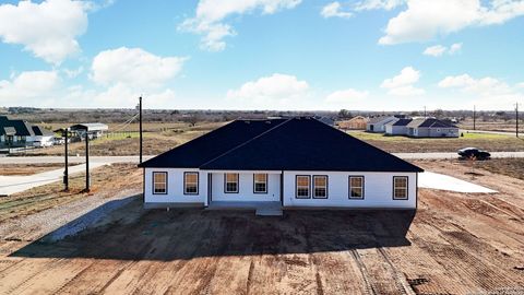 A home in Floresville