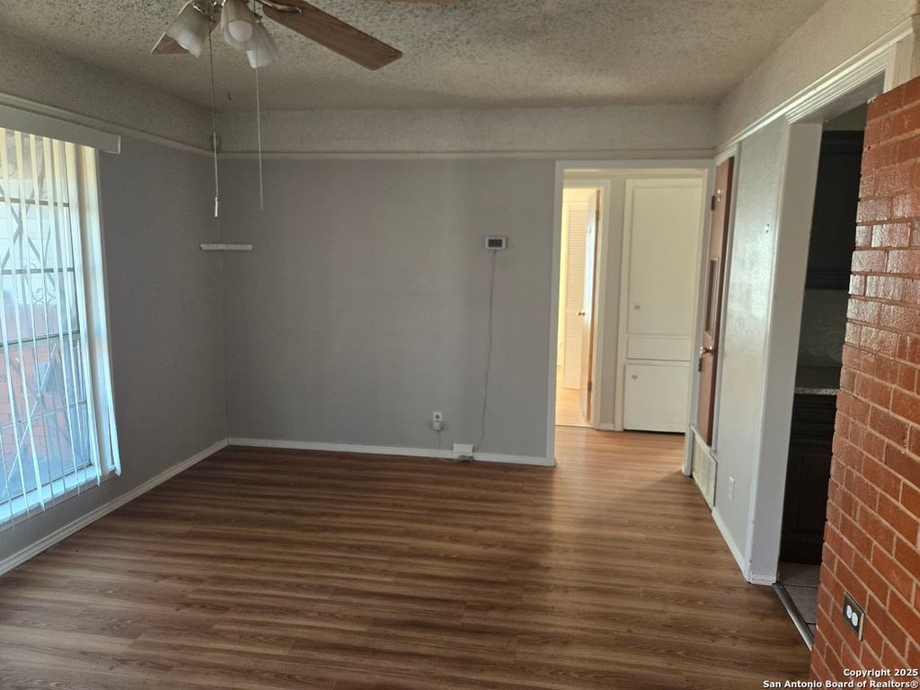Photo of 7518 Westshire, San Antonio, TX 78227 (MLS # 1916270)