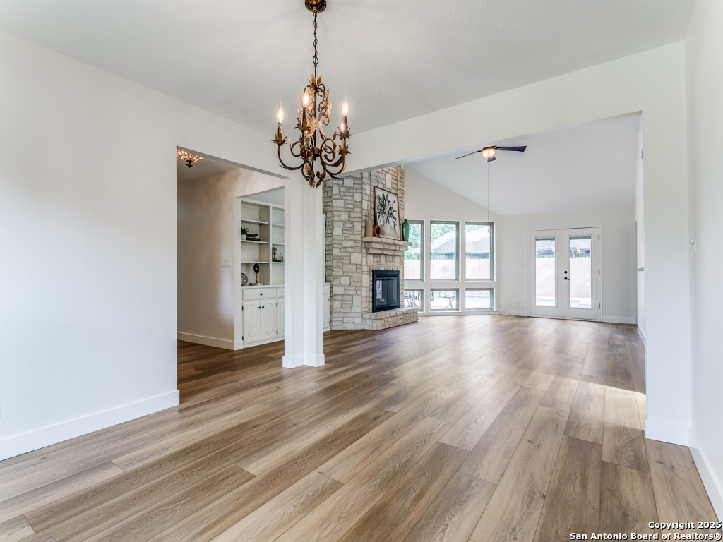16819 Summer Creek