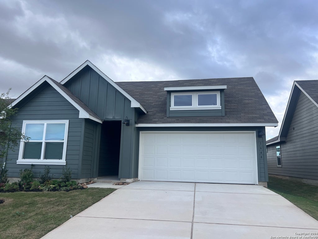 Photo of 1644 Layne Loop, New Braunfels, TX 78130 (MLS # 1967158)