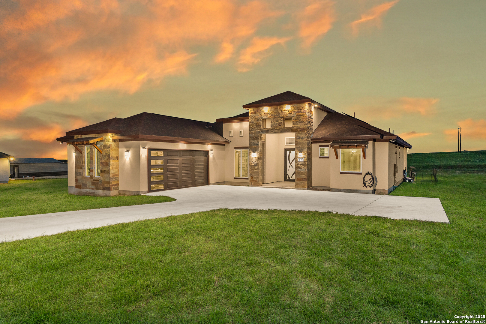 140 Summer Meadow Dr