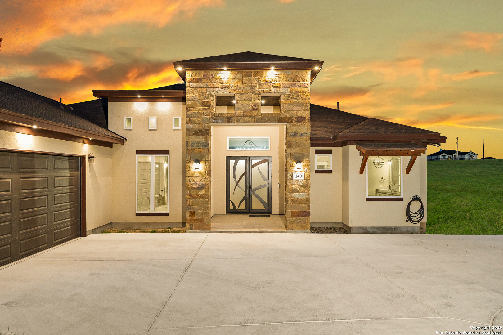 140 Summer Meadow Dr