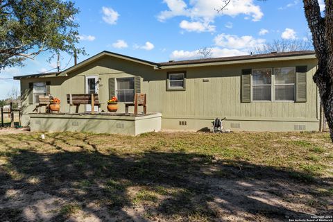 A home in Floresville