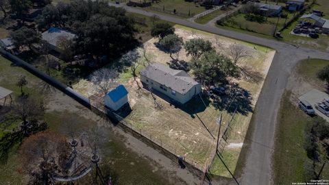 A home in Floresville