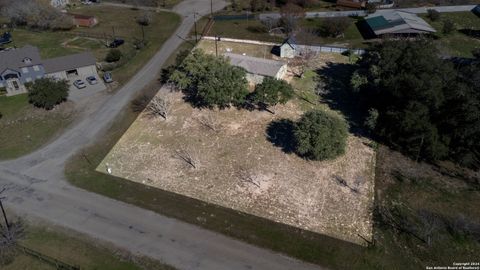 A home in Floresville