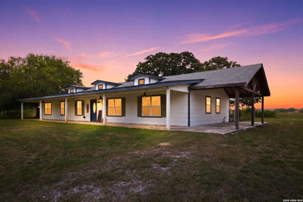 19642 S STATE HIGHWAY 123, SEGUIN, TX 78155 - Image 06e58a1d6a5df62bdfdadd261e641585/2137227146