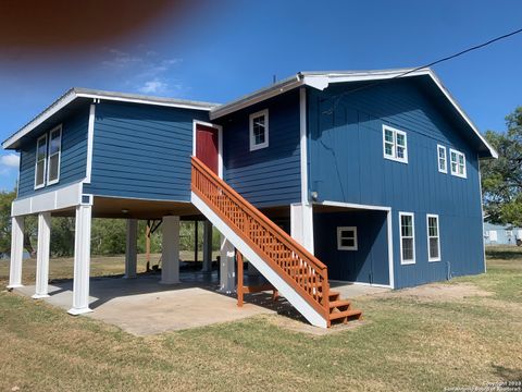 A home in George West