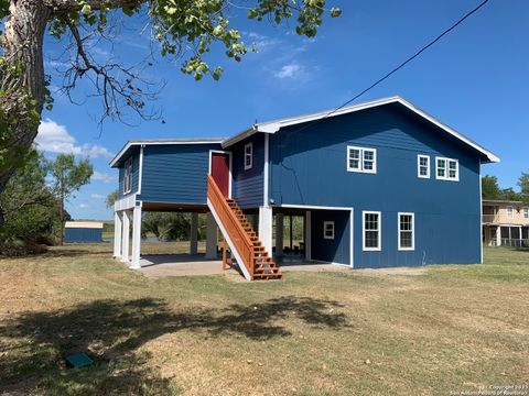 A home in George West