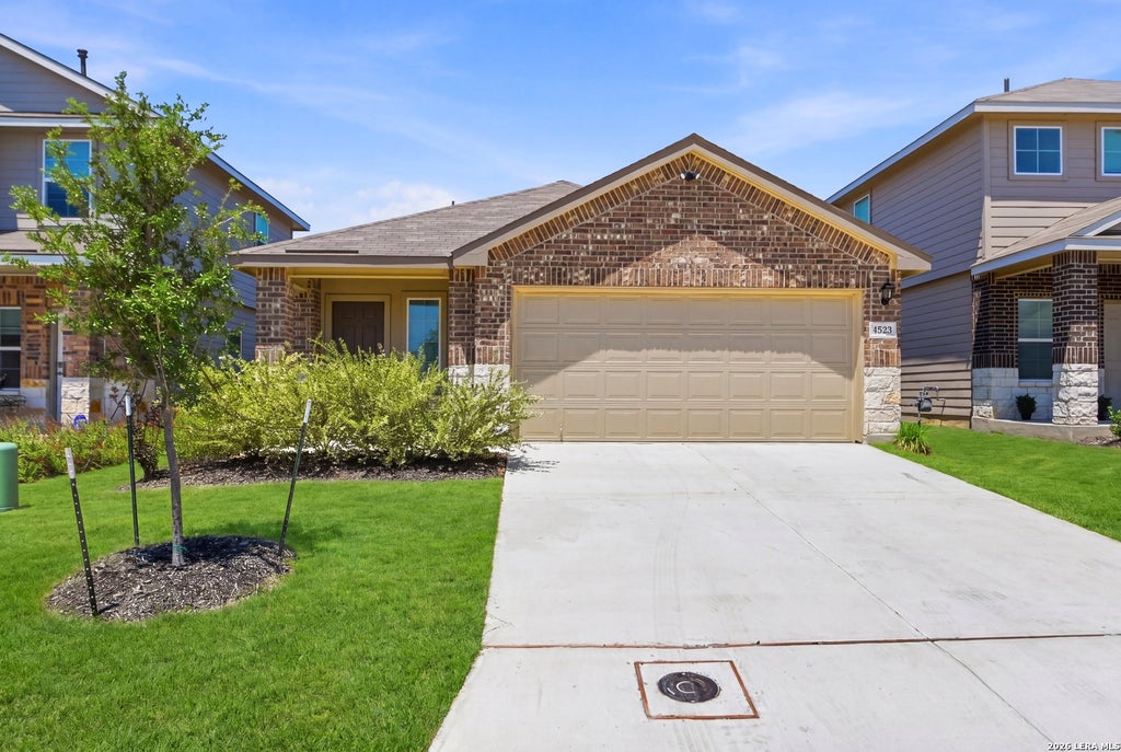 Photo of 4523 BONTEBOK DR, Converse, TX 78109 (MLS # 1960789)