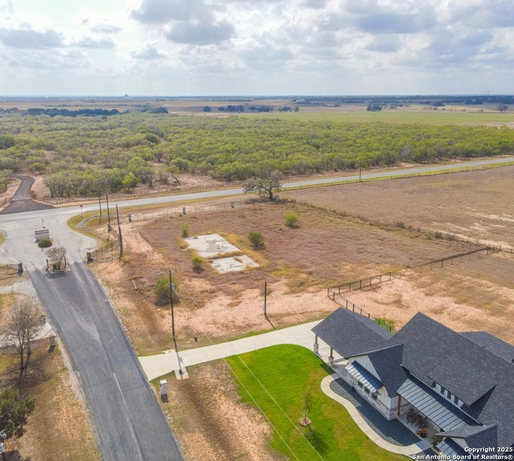 Photo of 101 Gentle Breeze, Floresville, TX 78114 (MLS # 1909207)