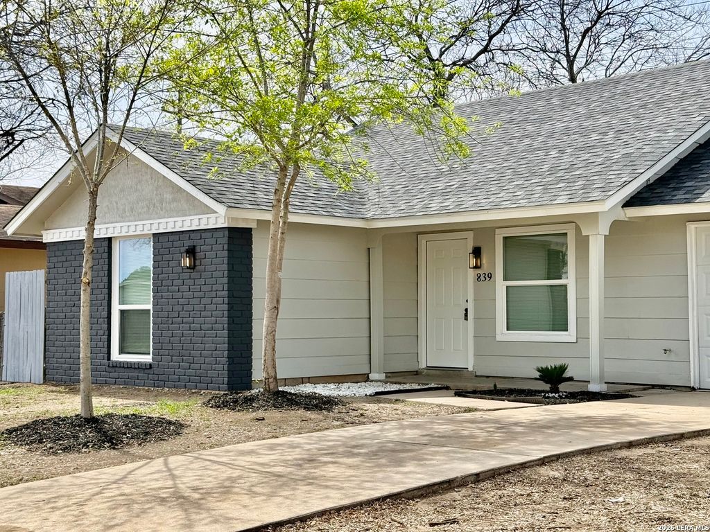 Photo of 839 Pleasure Park, San Antonio, TX 78227 (MLS # 1944131)