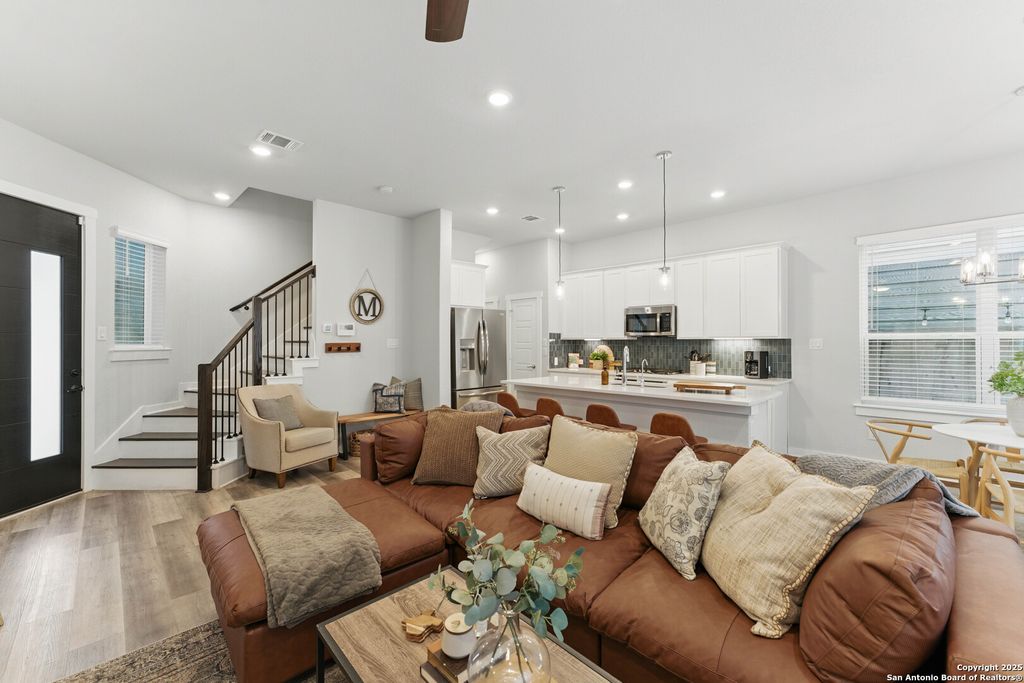 Photo of 5843 whitby 26 #26, San Antonio, TX 78240 (MLS # 1926151)