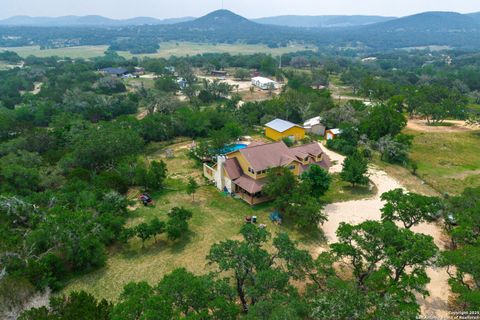 A home in Bandera