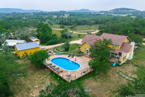 A home in Bandera