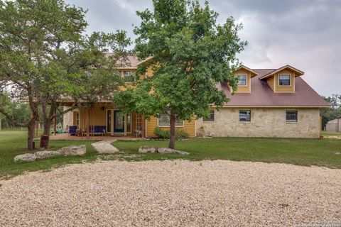 A home in Bandera