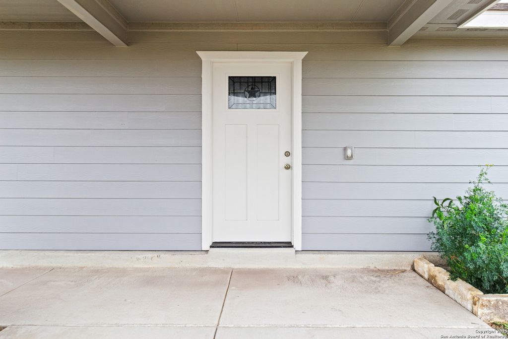 Photo of 1034 County Road 6710, Natalia, TX 78059 (MLS # 1926097)